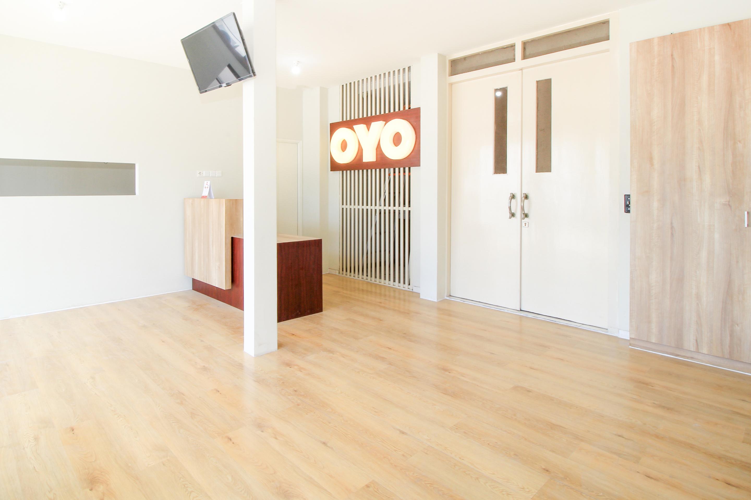 Super Oyo 168 K-15 Residence Сурабая Экстерьер фото