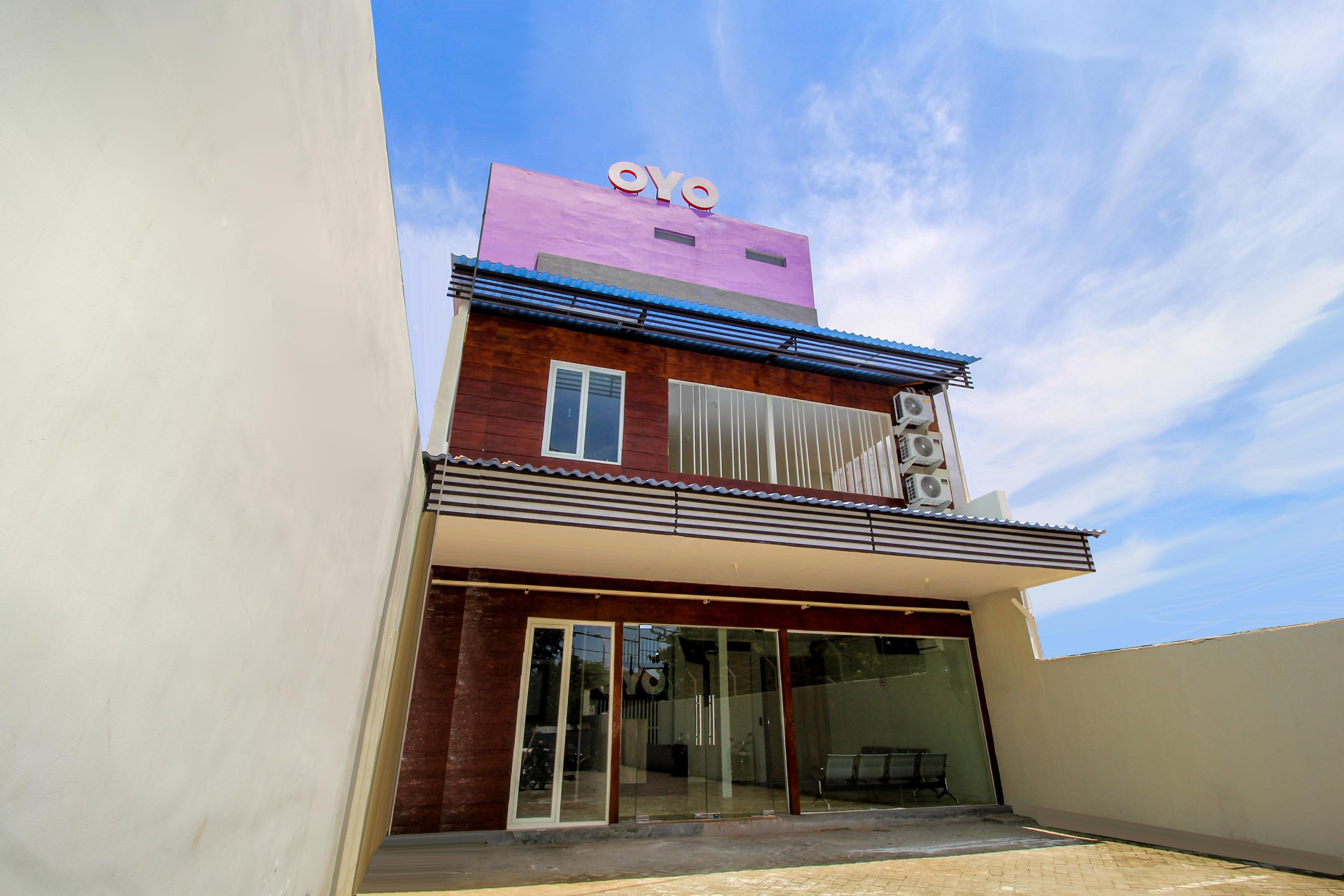 Super Oyo 168 K-15 Residence Сурабая Экстерьер фото