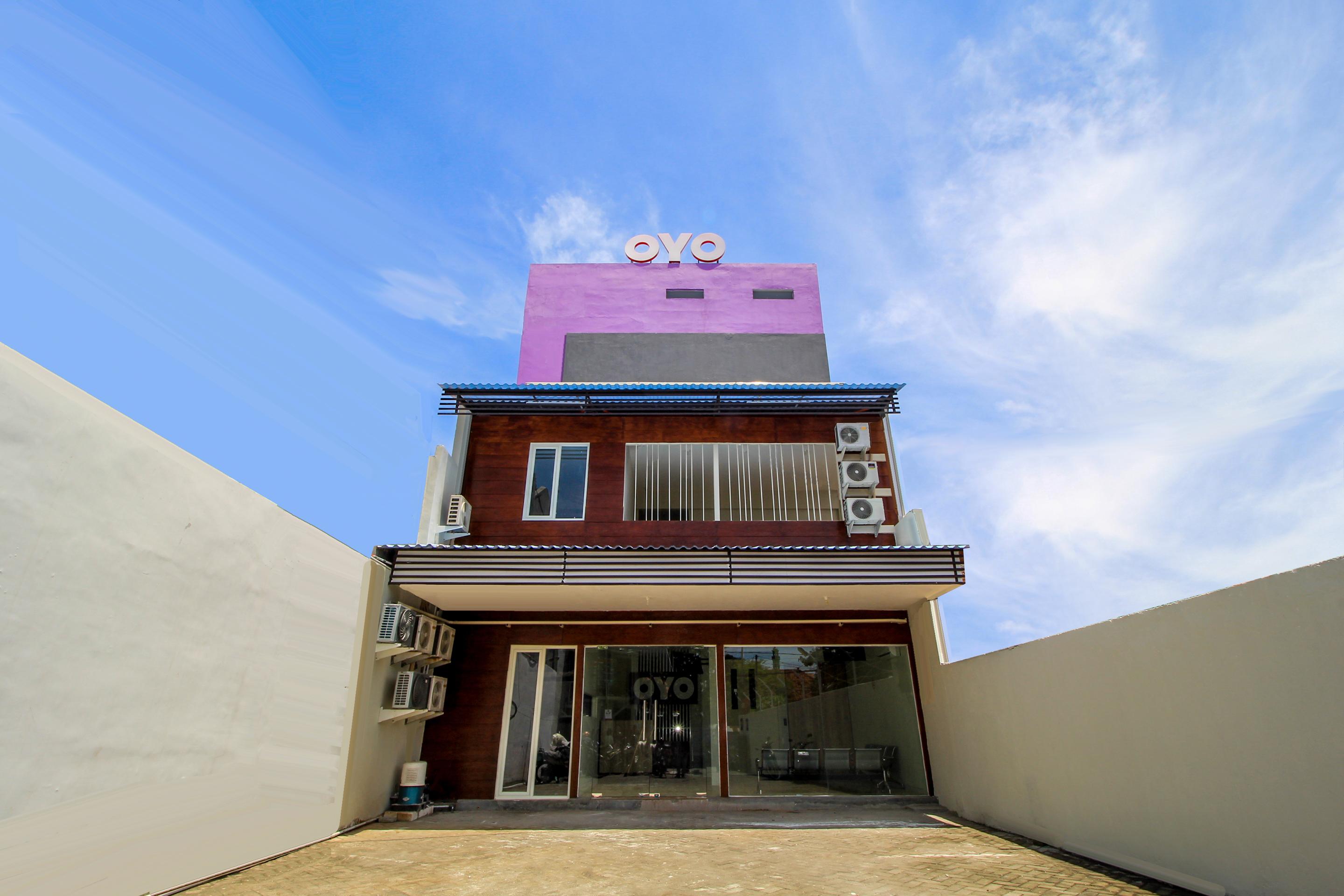 Super Oyo 168 K-15 Residence Сурабая Экстерьер фото